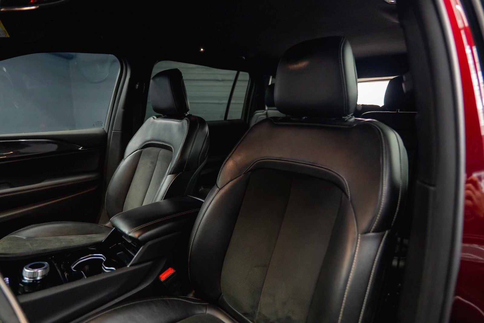 Fahrzeugabbildung Jeep Grand Cherokee 3.6 4x4 Altitude L ACC Kamera 19%