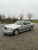 Mercedes-Benz C124 E220 W124 Coupe AMG Design Bodykit / Felgen - Mercedes-Benz E 220 mit Benzin-Antrieb: Sportwagen