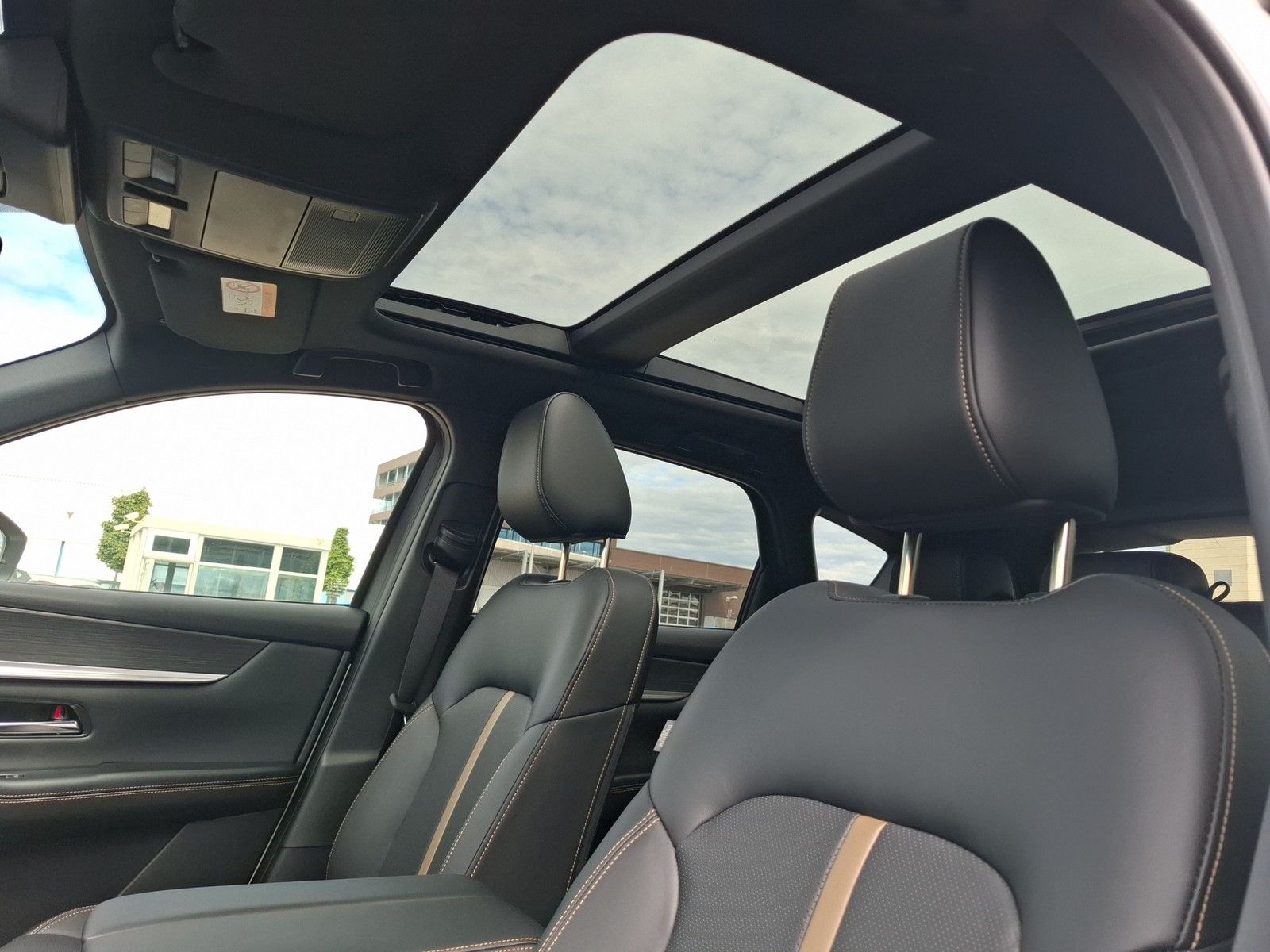 MAZDA CX-60 3.3L e-SKYACTIV D 254ps 8AT AWD Homura Plu - Image 19