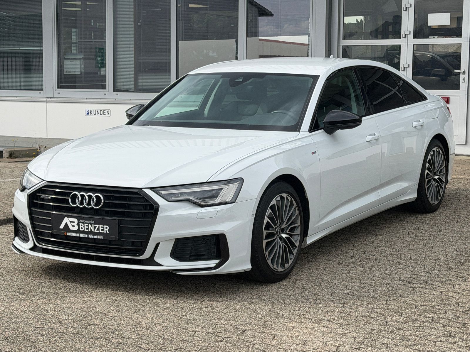 Fahrzeugabbildung Audi 55 TFSI e quattro S-Line/LEDER/Navi/LED/CarPlay/