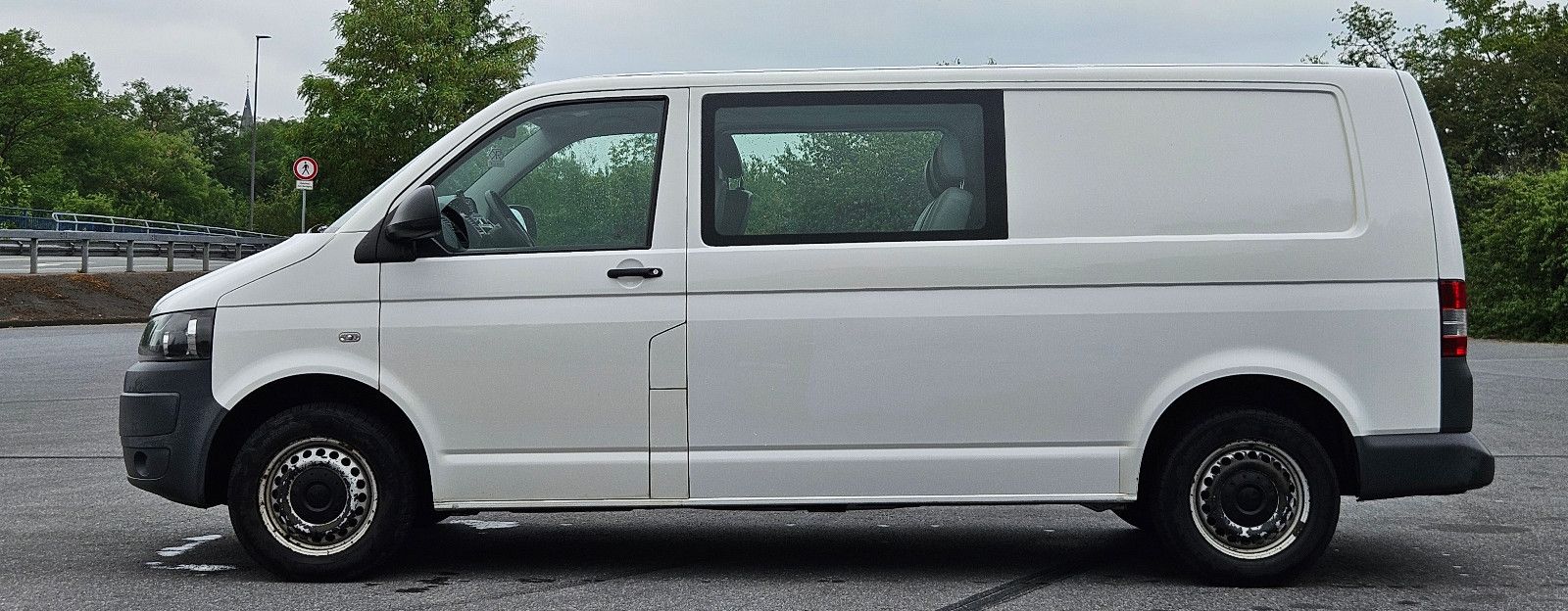 VW T5 Transporter 5-Sitzer AHK