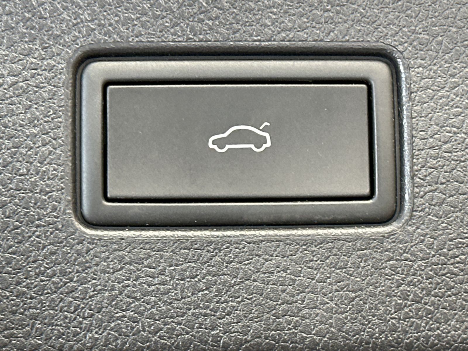 Fahrzeugabbildung Volkswagen Passat Variant 2.0 TDI Business NAV+LED+KAM+SHZ
