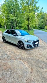 Audi A1 S tronic Sportback - - Audi A1 von privat
