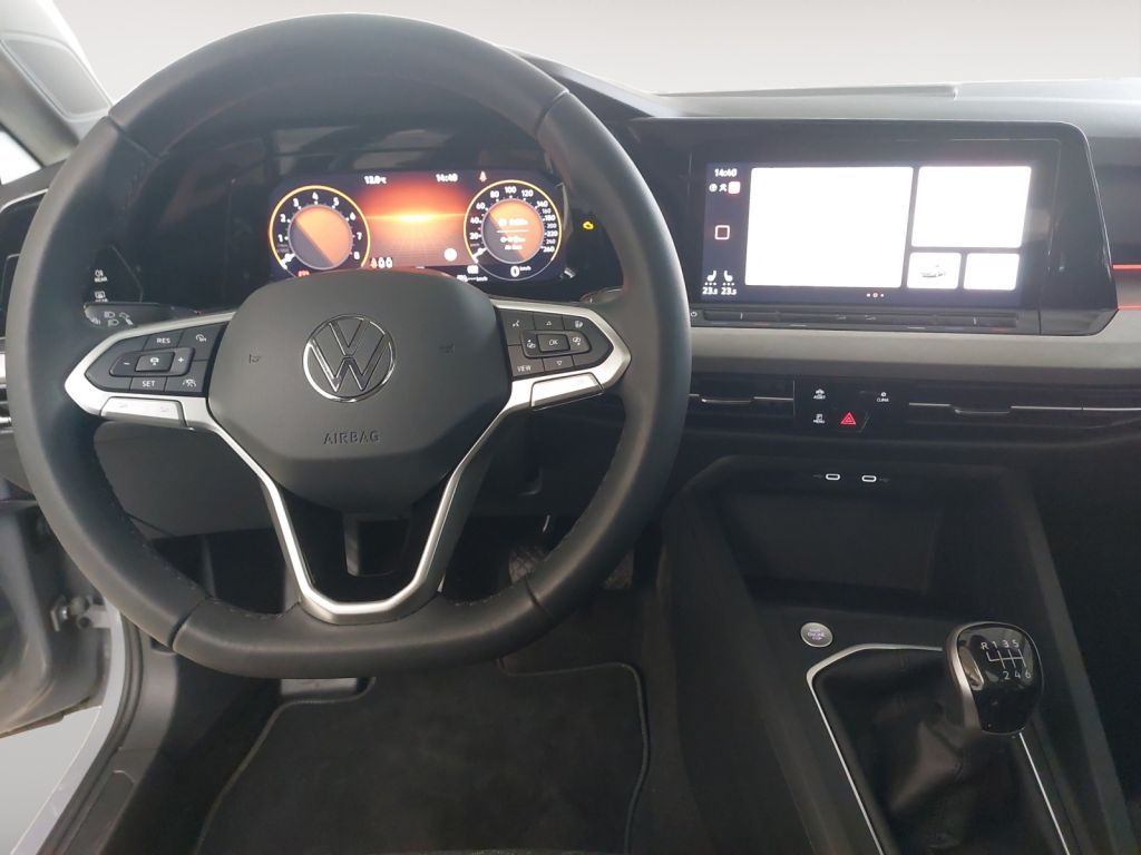 Fahrzeugabbildung Volkswagen Golf 1.0 TSI  Life ACC Navi