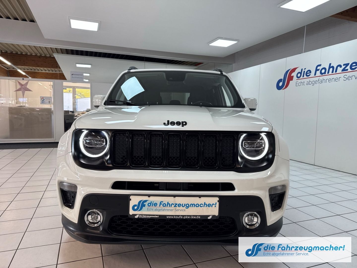 Fahrzeugabbildung Jeep Renegade Limited FWD Navi Soundsystem ACC DAB Am