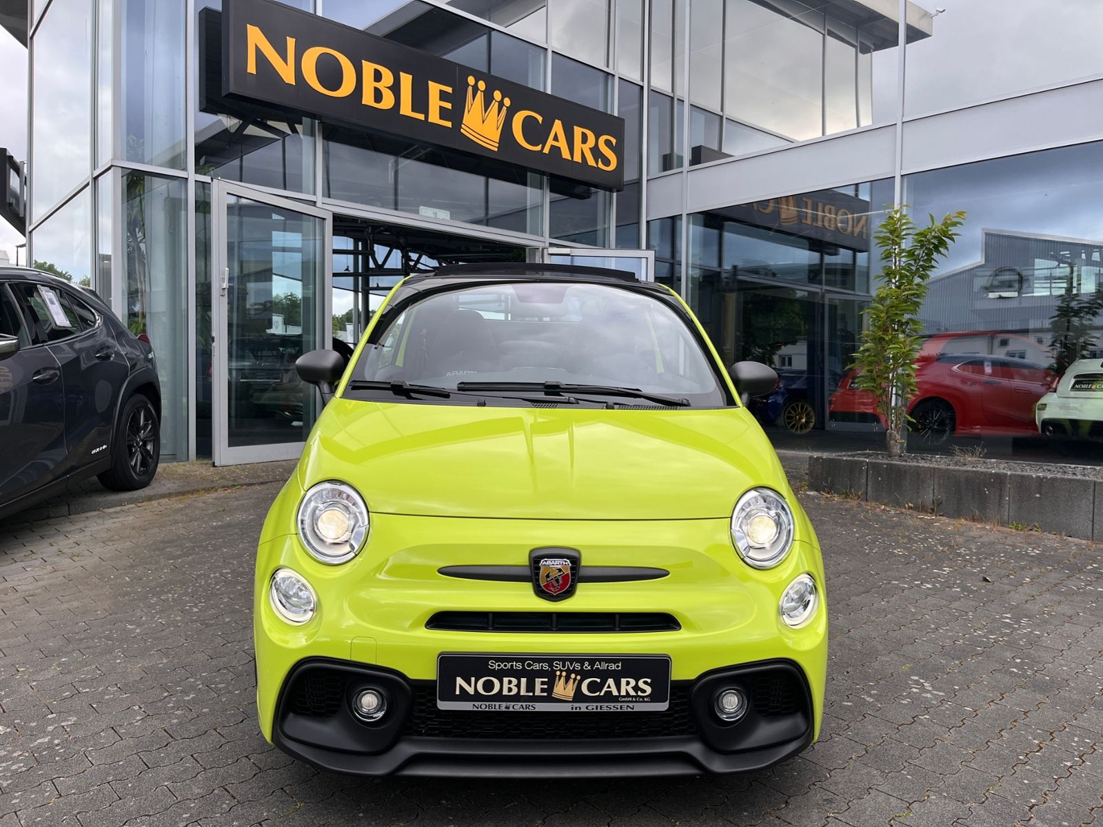 Fahrzeugabbildung Abarth 595 Competizione NAVI Xenon ALU