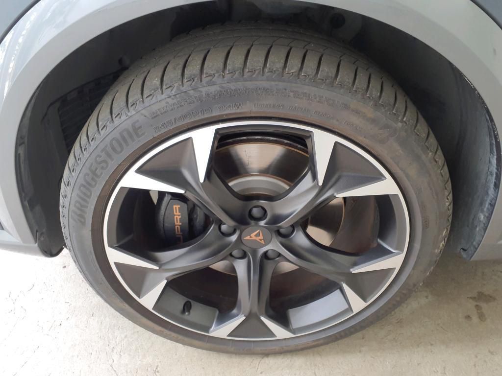 Cupra Formentor 1.4 TSI e-HYBRID 180kW AHK*Tempo*RFK