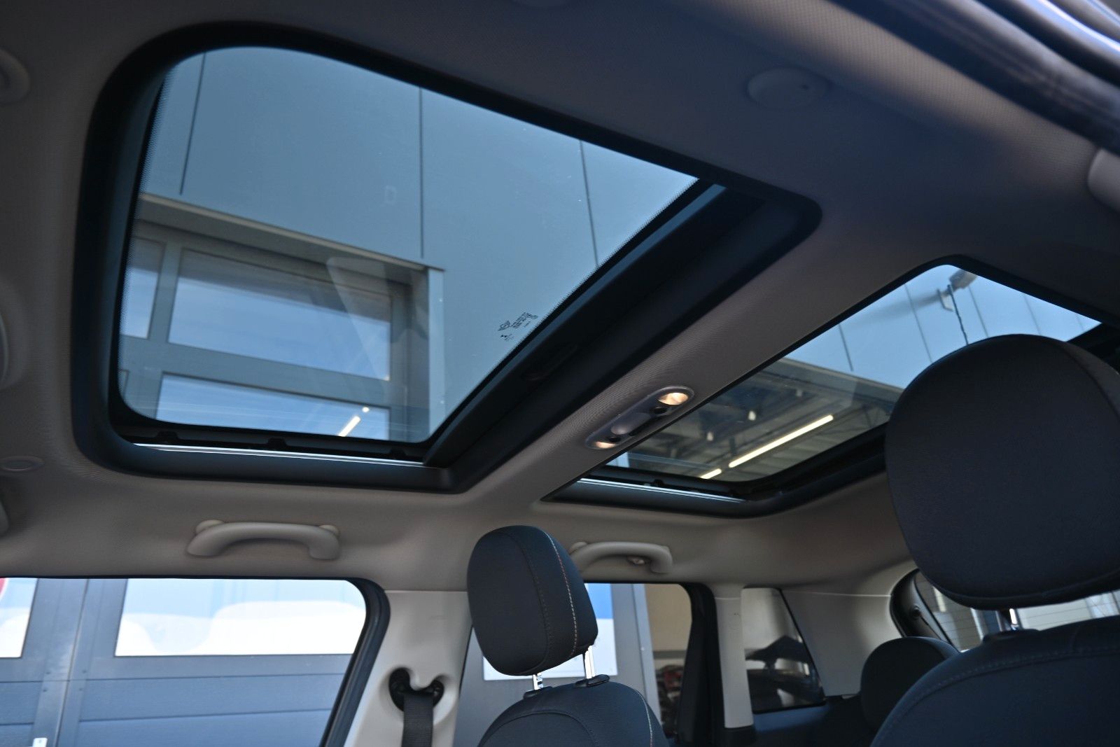 Fahrzeugabbildung MINI ONE Mini 5-trg. One