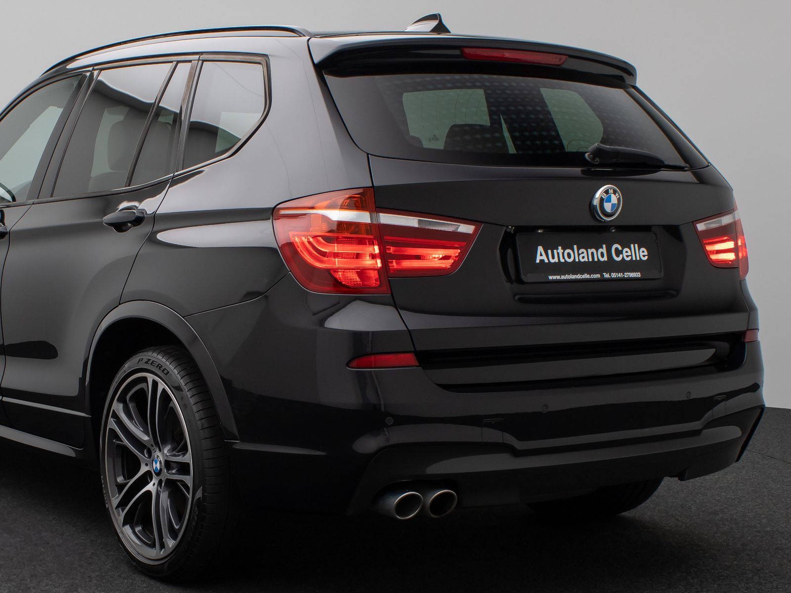 Fahrzeugabbildung BMW X3 xD35d M Sport Panorama Kamera HUD HiFi Komfor