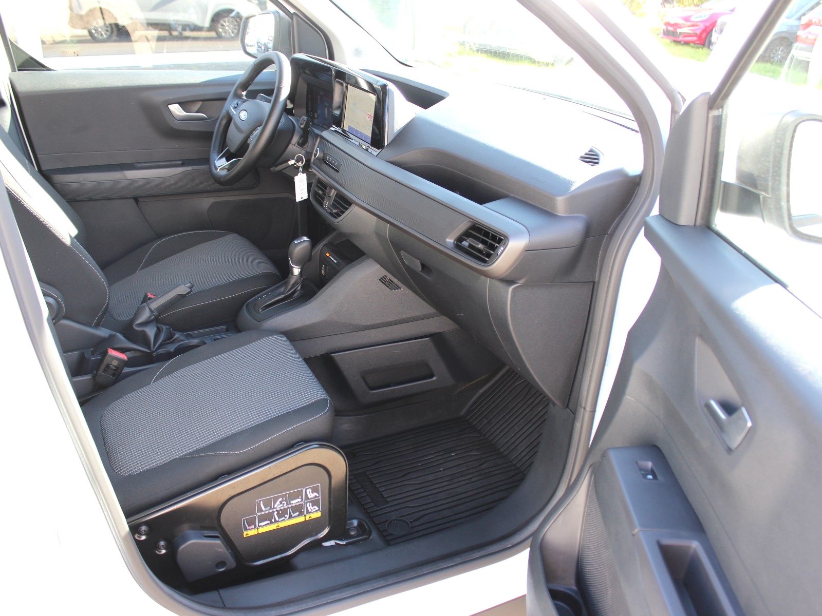 Fahrzeugabbildung Ford Transit Courier Trend