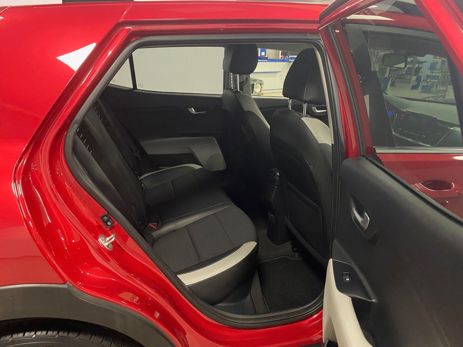 Fahrzeugabbildung Kia Stonic 1.0 T-GDI+KAMERA+ANDROID AUTO+Checkheft++