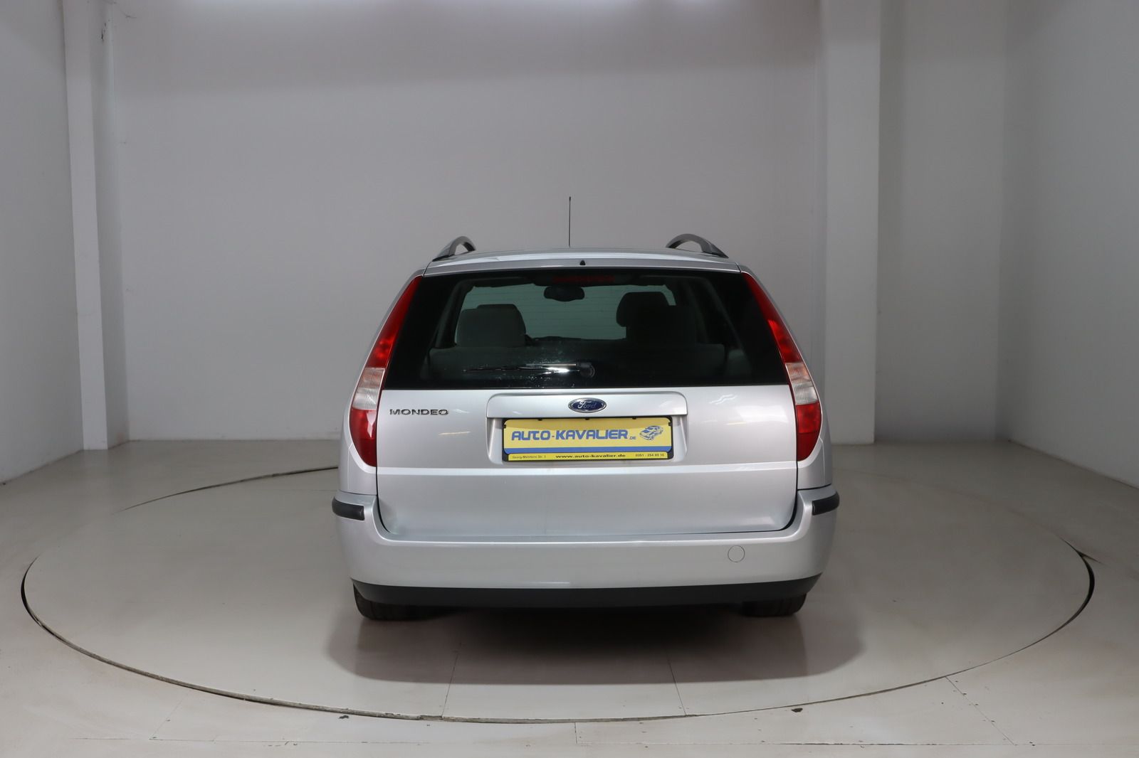 Fahrzeugabbildung Ford Mondeo Turnier 2.0  * Klimaautom. HU/AU 06.26 Gh