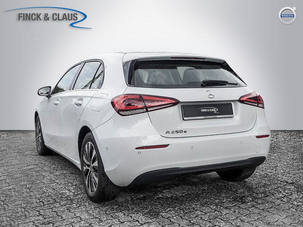 Mercedes-Benz A 250 e 360-GRAD-KAMERA LED AHK RÜCKFAHRKAMERA imagem 3