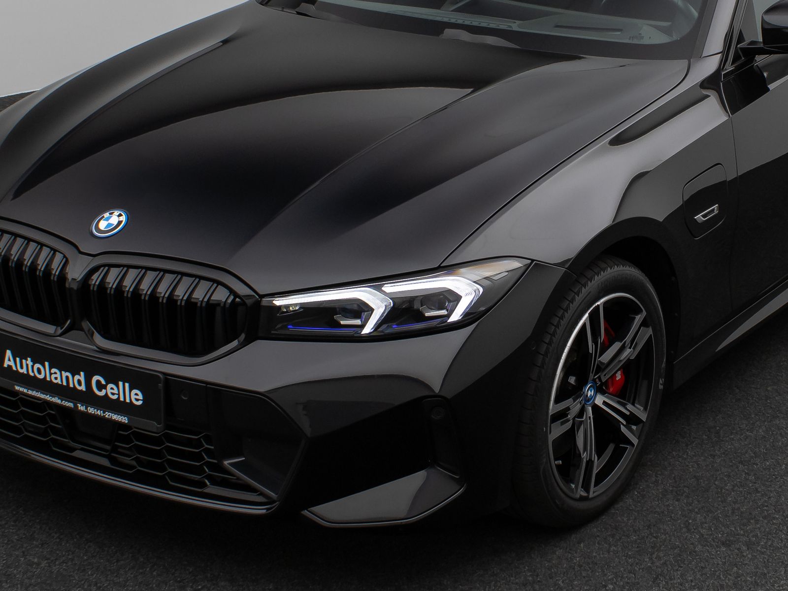 Fahrzeugabbildung BMW 330e M Sport Pro Kamera DAB CockPitPro Komfort
