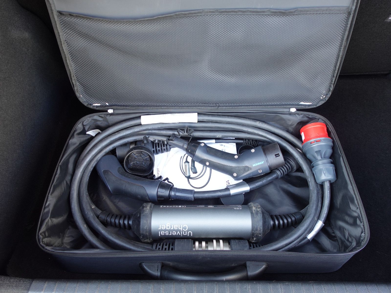 Fahrzeugabbildung Opel Corsa-e Elegance,Navi,Matrix,3-phasig,Sitzhzg