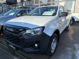 Isuzu D-Max Space Cab 4WD L Laderaumbeschichtung Apple