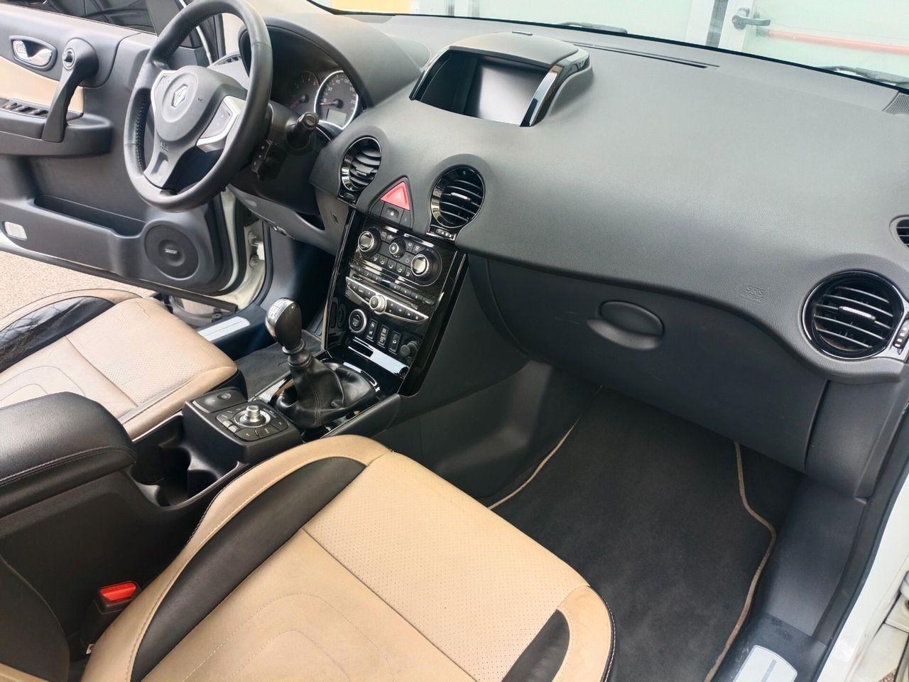 Renault Koleos 2010 — photo 10