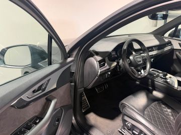 Audi Q7 - 10