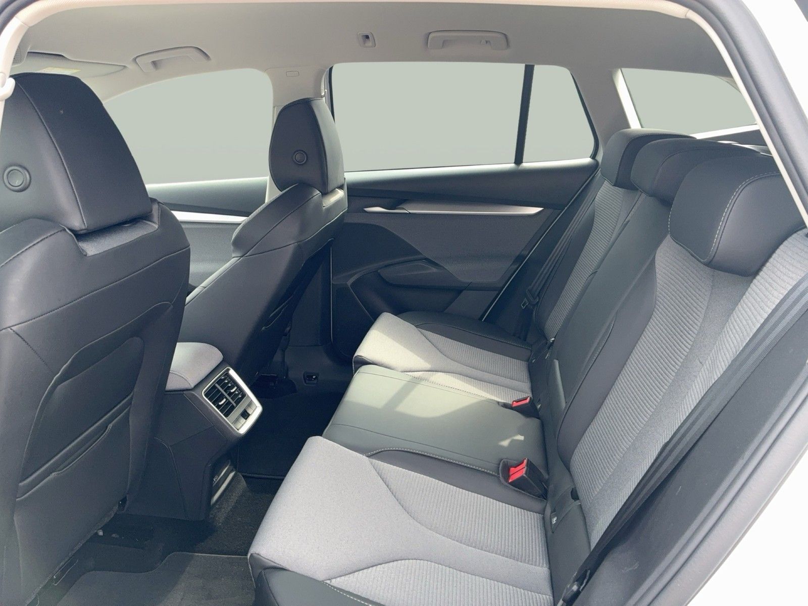 Skoda Enyaq - Bild 12