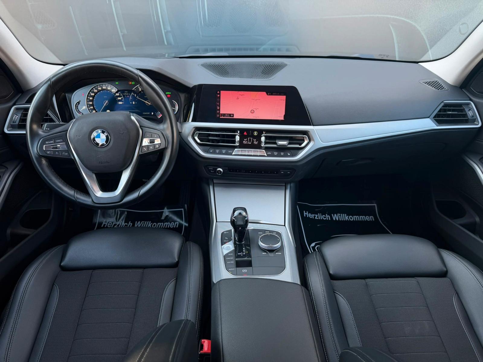 BMW 320i Limousine*Advantage*Shadow*LED*PDC
