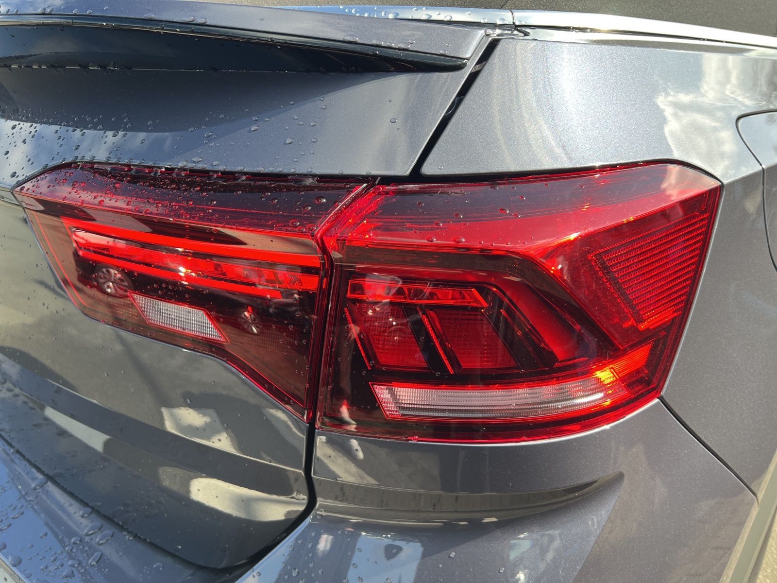 T-Roc Cabriolet R-Line 1.5 TSI DSG AHK*Navi*LED
