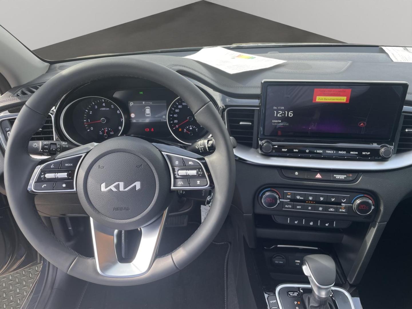 Kia Ceed_sw Spirit 1.5 VerkehrszeichenERK Tempomat