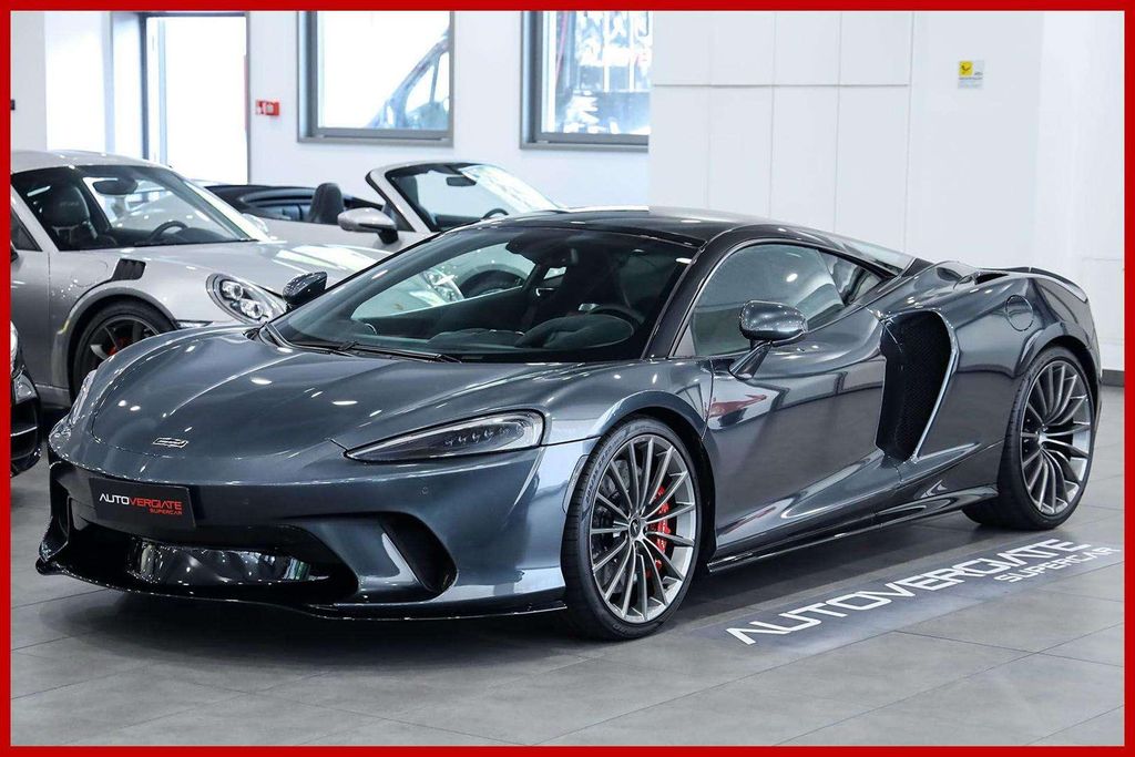 Image of McLaren GT