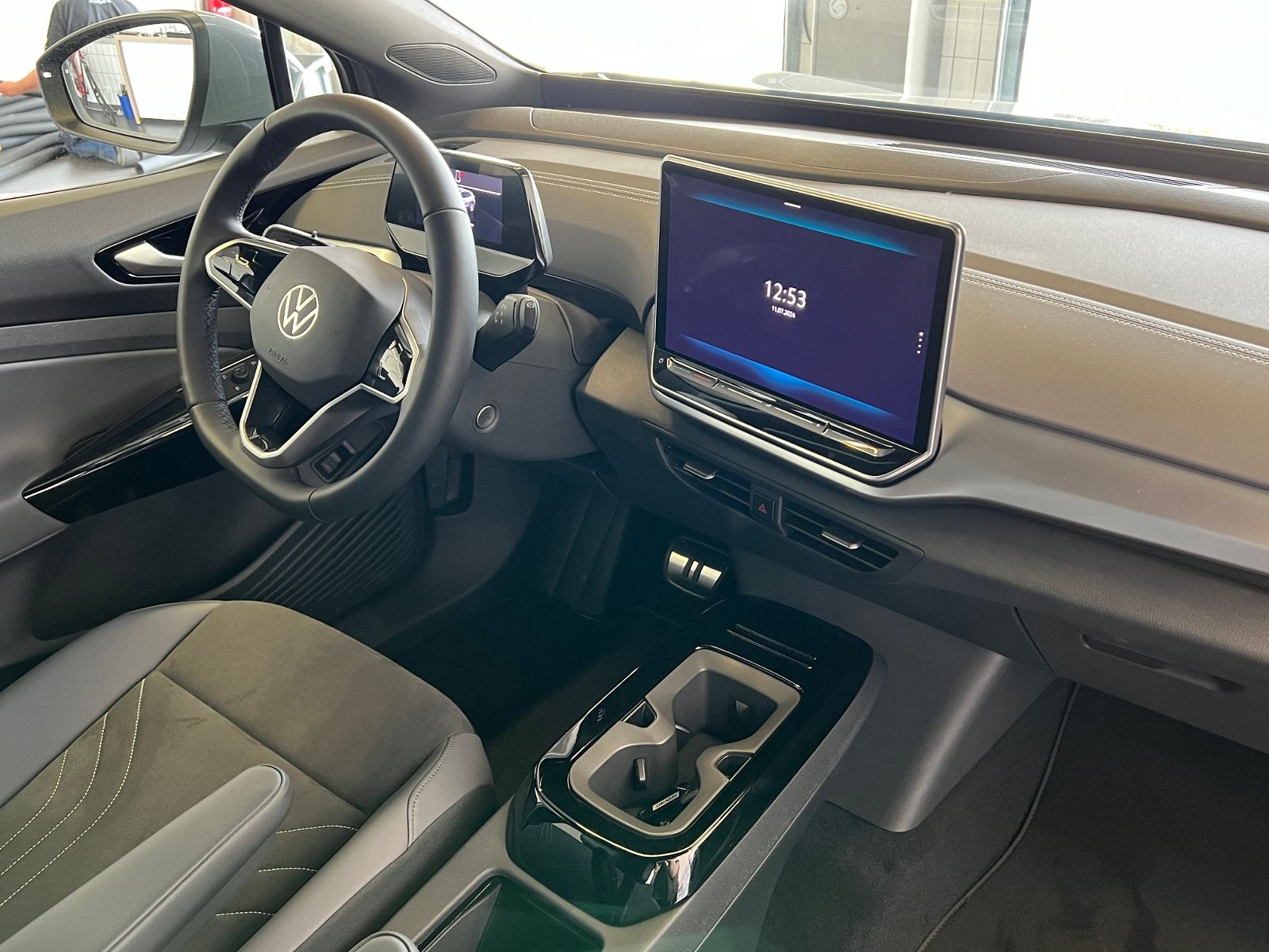 Fahrzeugabbildung Volkswagen ID.4  Pro 210 kW (286 PS) 77 kWh *AHK, Navi*