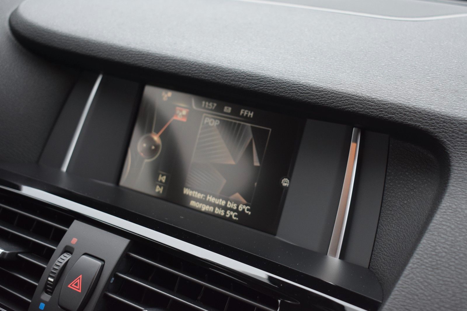 Fahrzeugabbildung BMW X3 xDrive 30 d X Line AHK Navi Leder 1. Hand