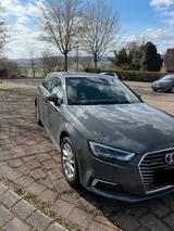 Audi A3 Sportback e-tron | Automatik | Plugin-Hybrid - Audi A3 mit Hybrid-Antrieb: Grau