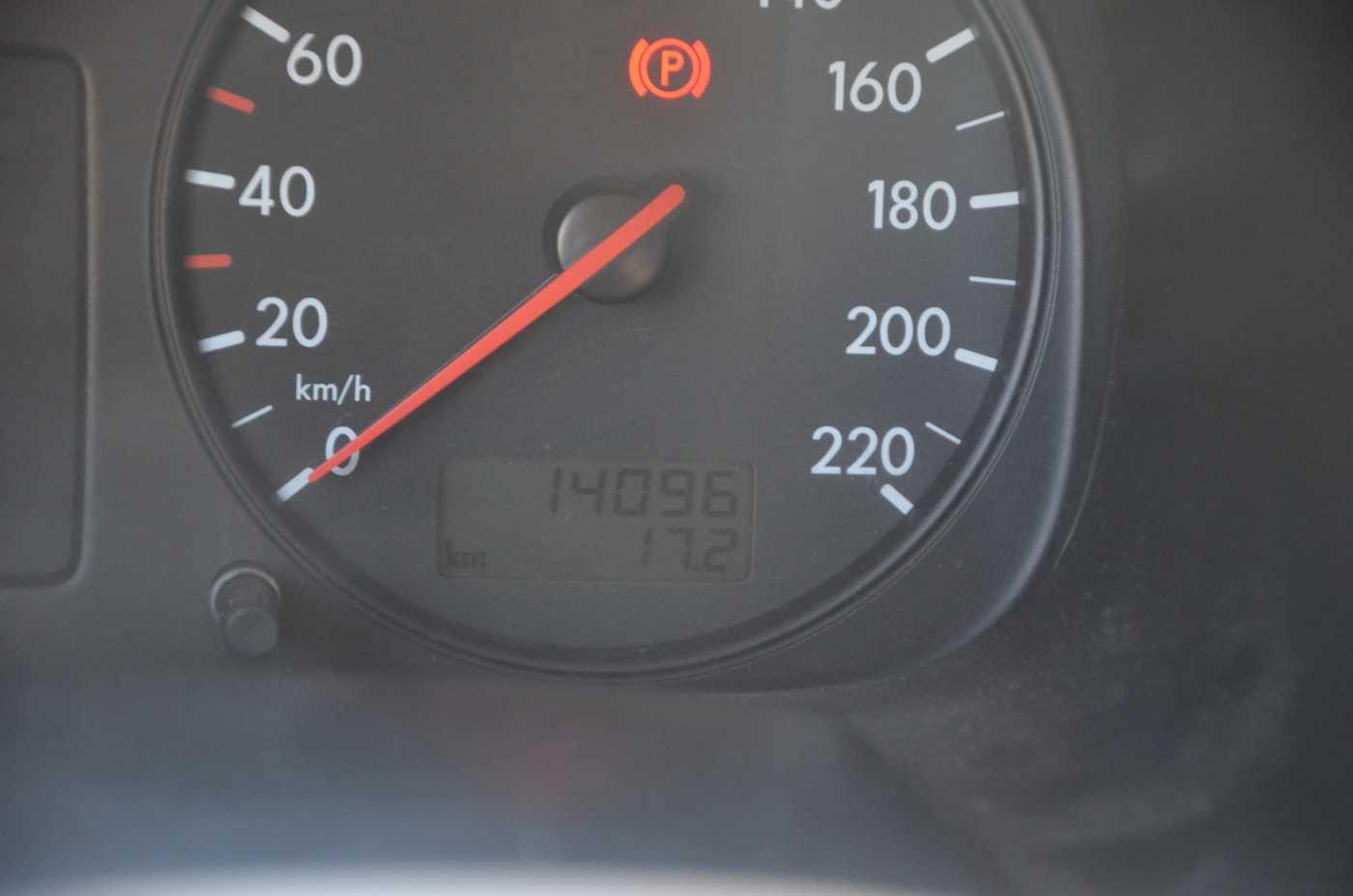Volkswagen T4 Bus Syncro 2,5 Benziner, original 14100km