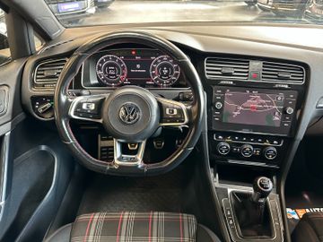 Volkswagen Golf GTI *SPORT-FAHRWERK*NAVI*ACC*PERFORMANCE*