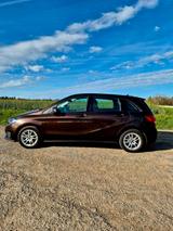 Mercedes-Benz B 220 d DCT PEAK Edition - Mercedes-Benz B-Klasse: Peak Edition
