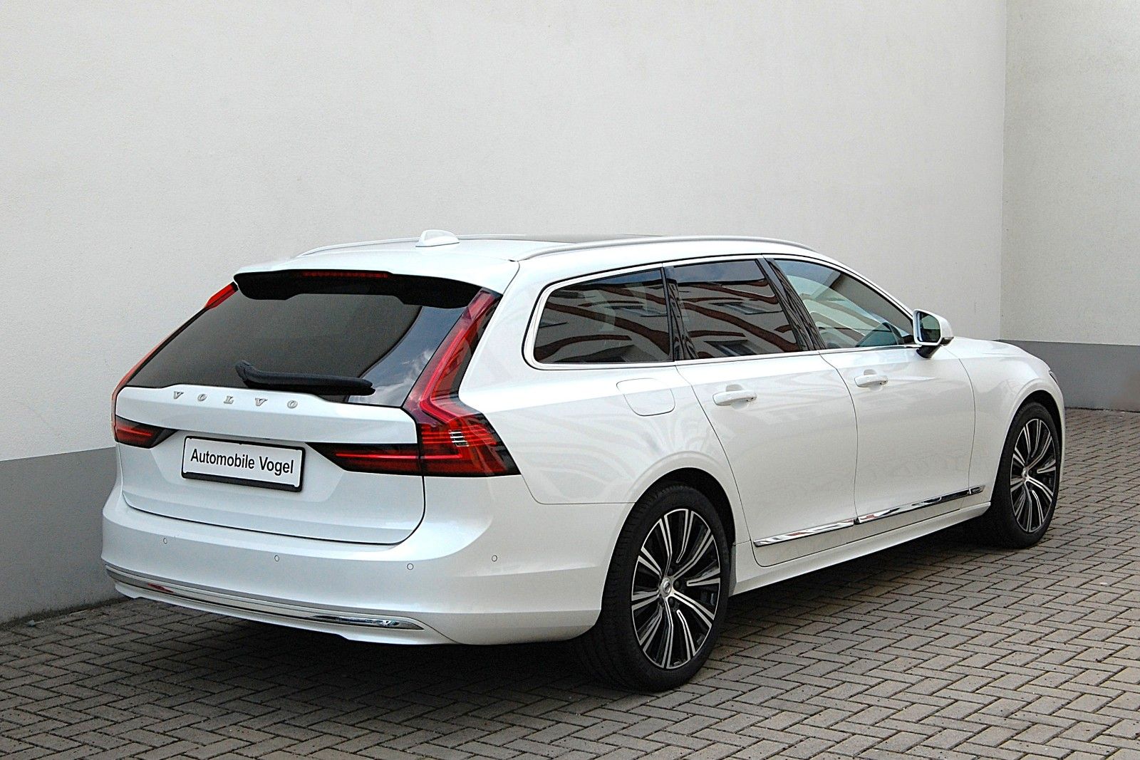 Volvo V90 T8 Ultimate Bright AWD -Tailored Wool Sitze- imagem 3