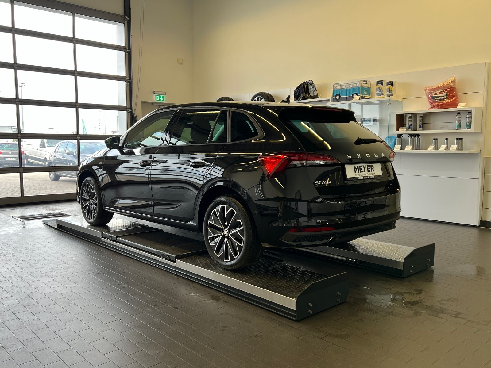 Fahrzeugabbildung SKODA Scala DRIVE 1.0 TSI DSG *Sitzheizung,KESSY*