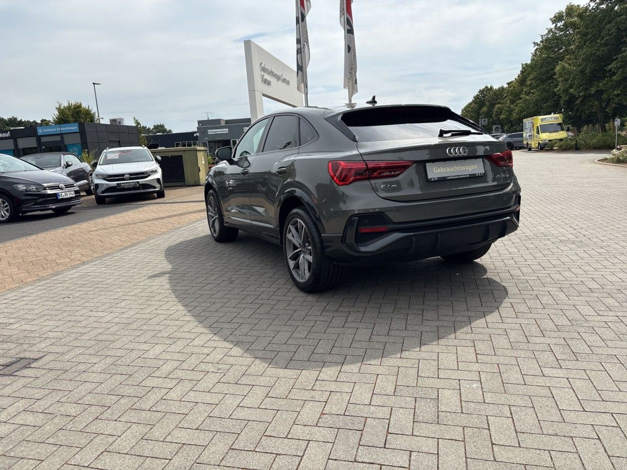 Audi Q3 Sportback 45 TFSIe Klima Navi Leder foto 3