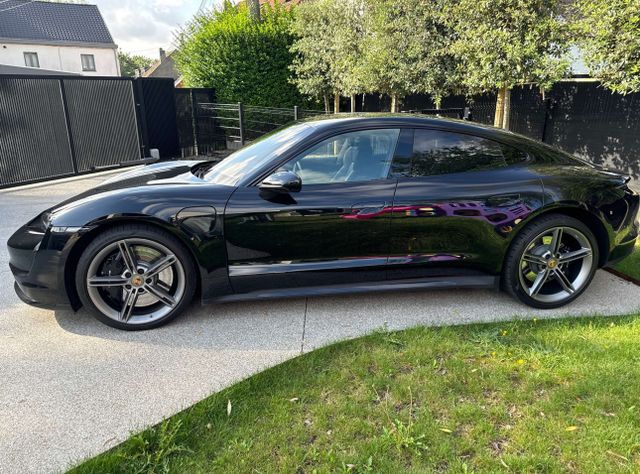 PORSCHE Taycan Turbo approved  12/26