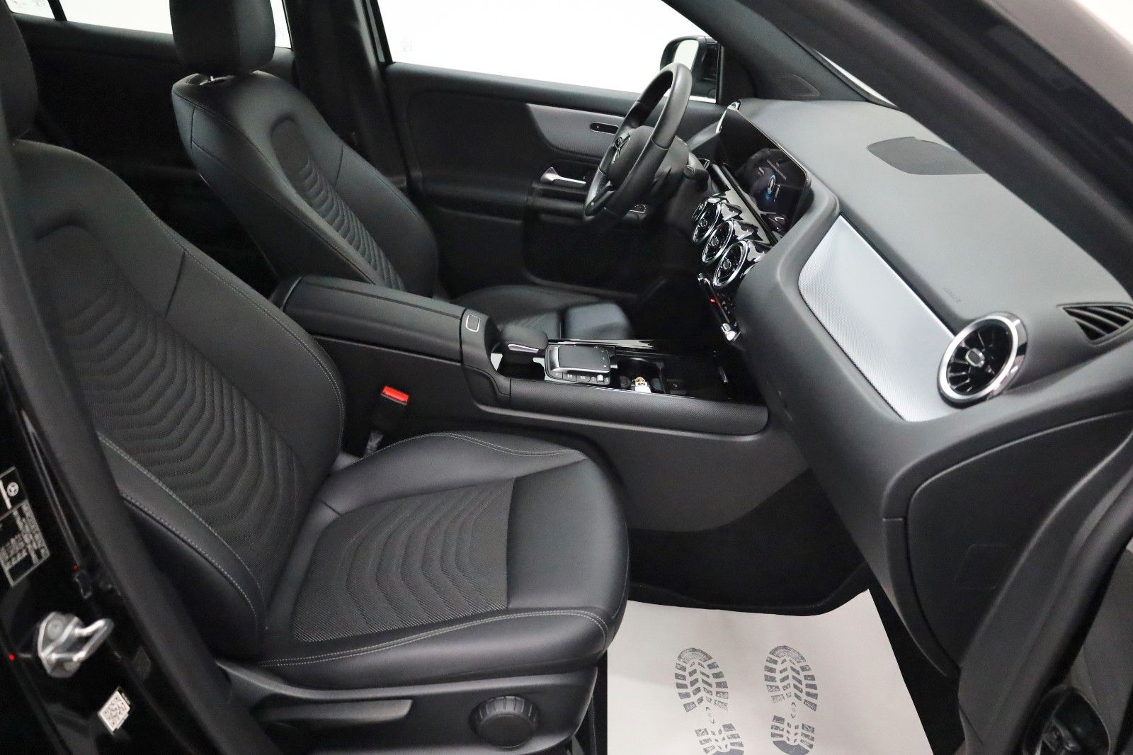 Fahrzeugabbildung Mercedes-Benz GLA 200 d, Style T.Leder,Navi,LED,SH,Kamera,DAB