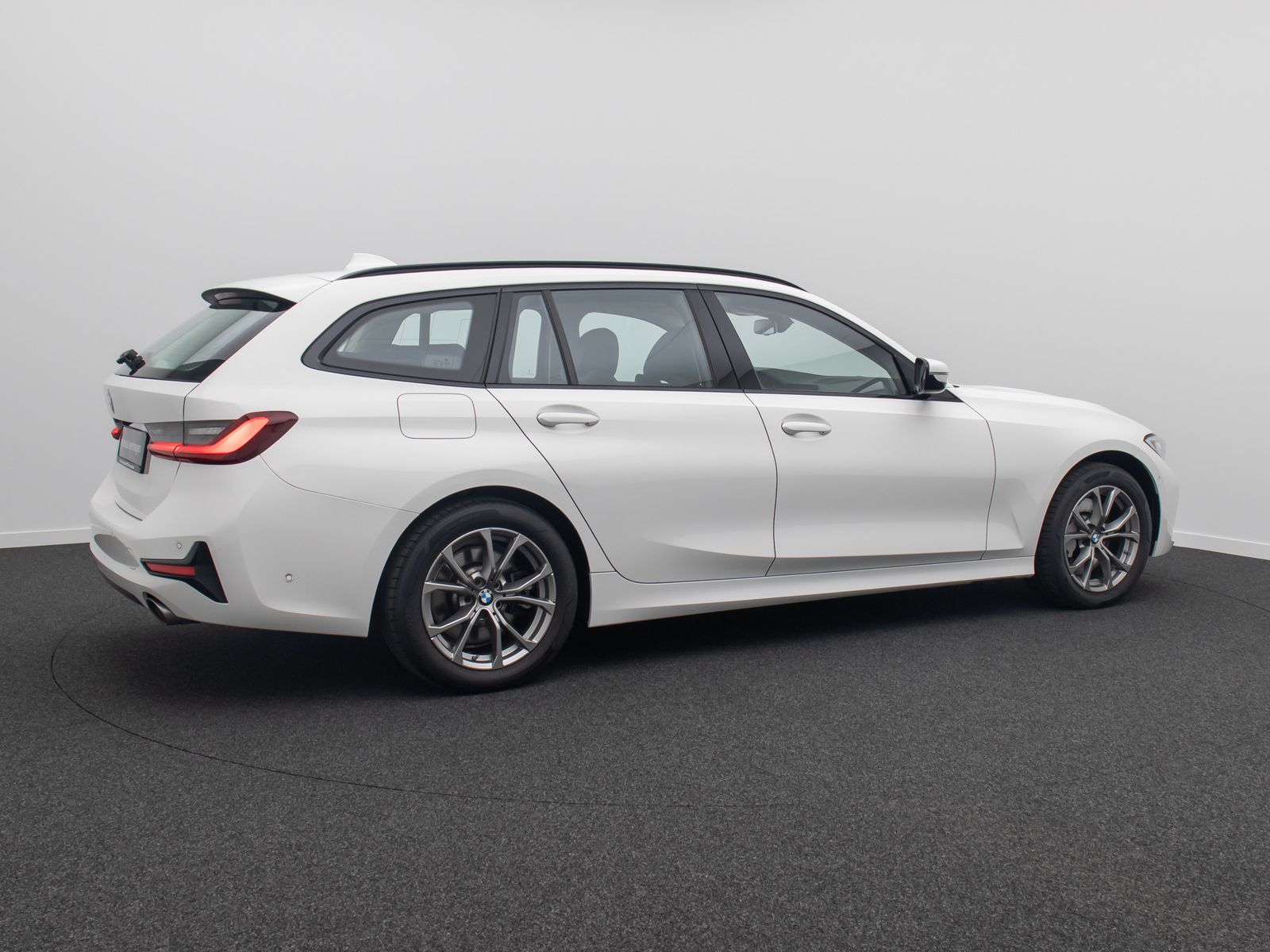 Fahrzeugabbildung BMW 330d xD Sport Line DAB Kamera Laser Panorama