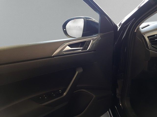 Fahrzeugabbildung Volkswagen Taigo Style 1.0TSI Pano Matrix SHZ Kamera 17"