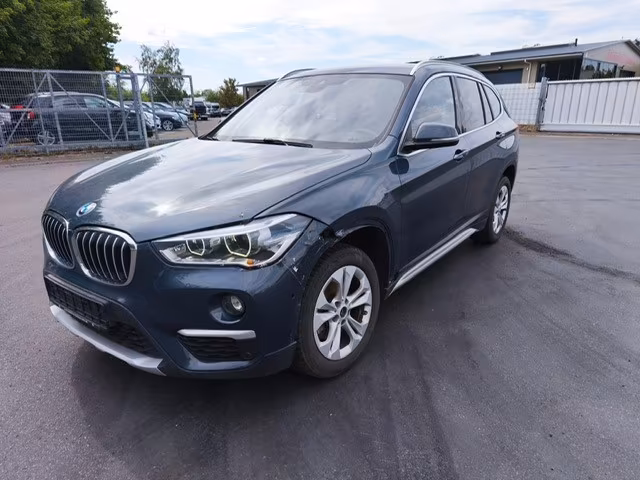 BMW X1 sDrive 18 i xLine Aut. LED/Leder/Navi/Kamera