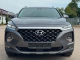 Hyundai Santa Fe Premium 2WD|1.Hand| - Hyundai SANTA FE Premium mit Diesel-Antrieb