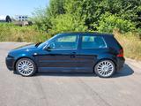 Volkswagen Golf IV R32 - Volkswagen Golf: R32