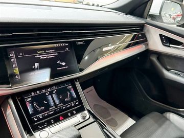 Audi Q8 - 9