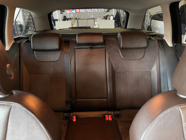 Skoda Octavia Combi L&K 4x4 *BI-XENON*NAVI*PDC*SZHZ*