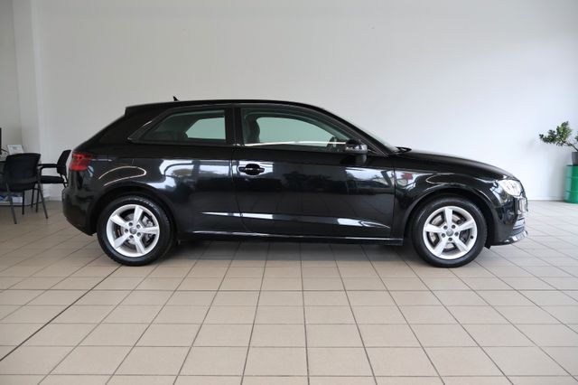 Audi A3 ambition Bi-Xenon Navi Tempomat PDC