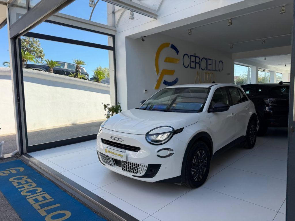 Fiat 600 Hybrid 100 CV DCT MHEV tua da e219,00 m imagem 2