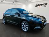 Hyundai i20 Passion +*NAVI*KAMERA*PDC - Hyundai i20: Passion