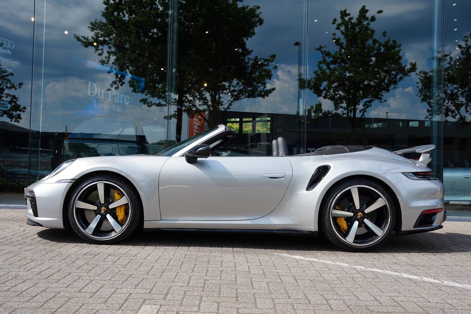 Porsche 911 Turbo S Cabriolet / Manufactur / Heritage imagem 2