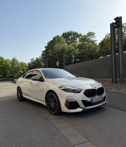 BMW M235i xDrive Gran Coupé LED Kamera Panorama